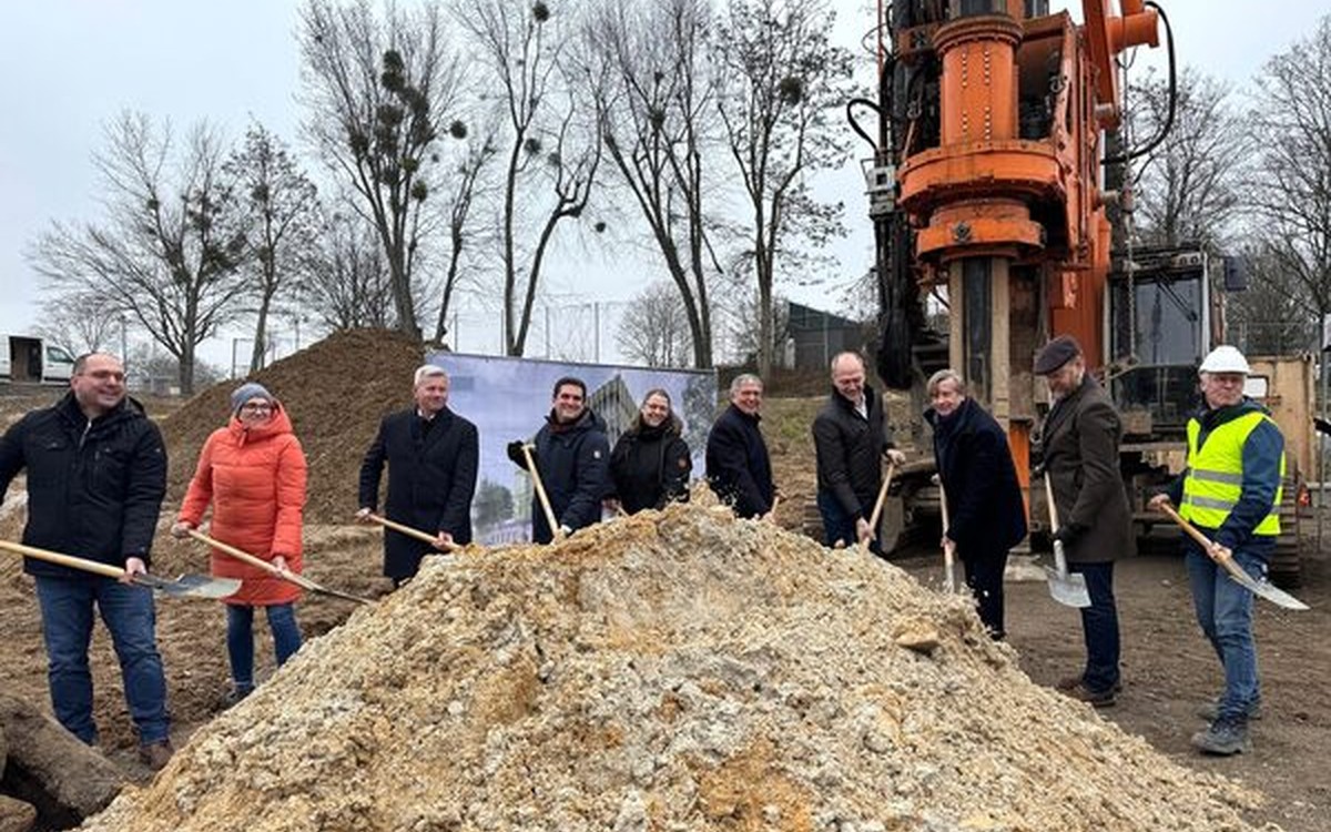 Neubau an der Wettinerstraße soll vierzügige Grundschule und Sporthalle für rund 400 Kinder schaffen