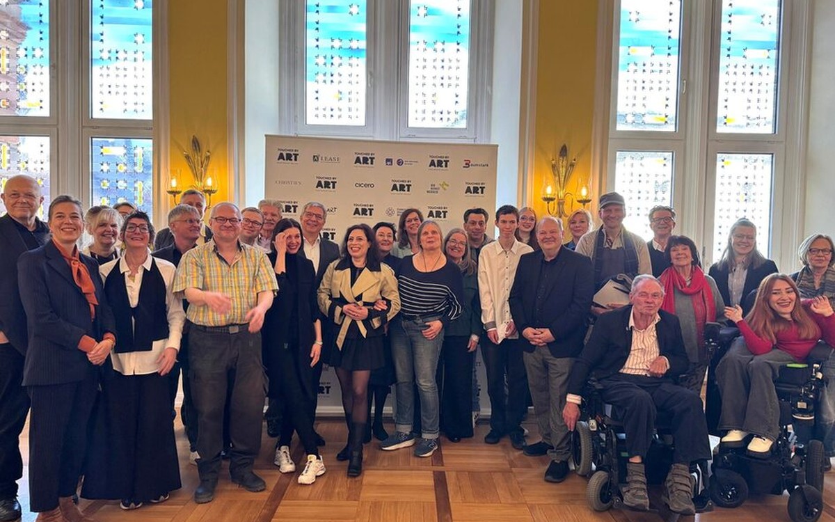 Wiesbaden startet inklusives Kunstprojekt touched by art mit Tandems, Auktion und Ausstellung